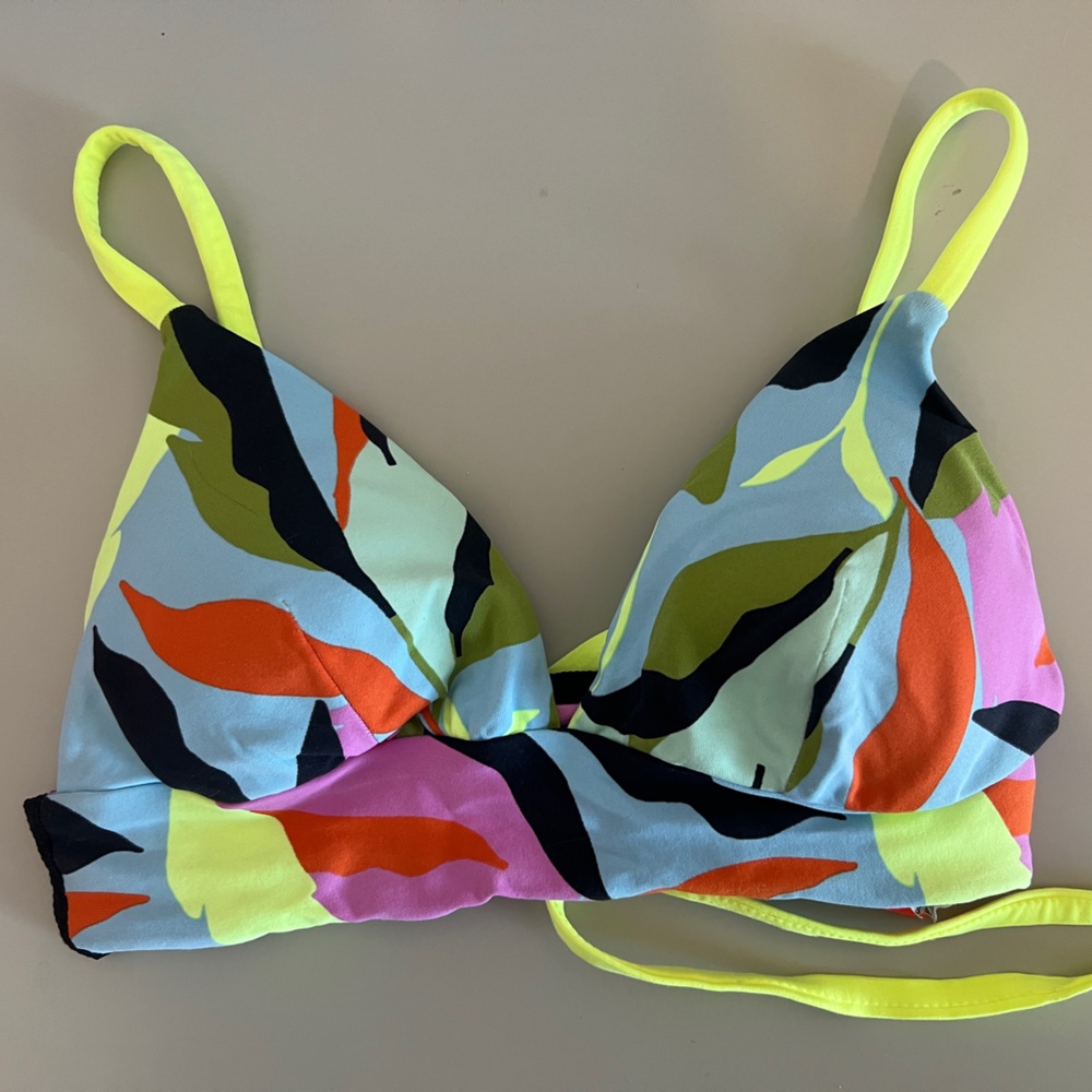 Maaji 2 Way Wear Bikini Top Size Small Multicolor